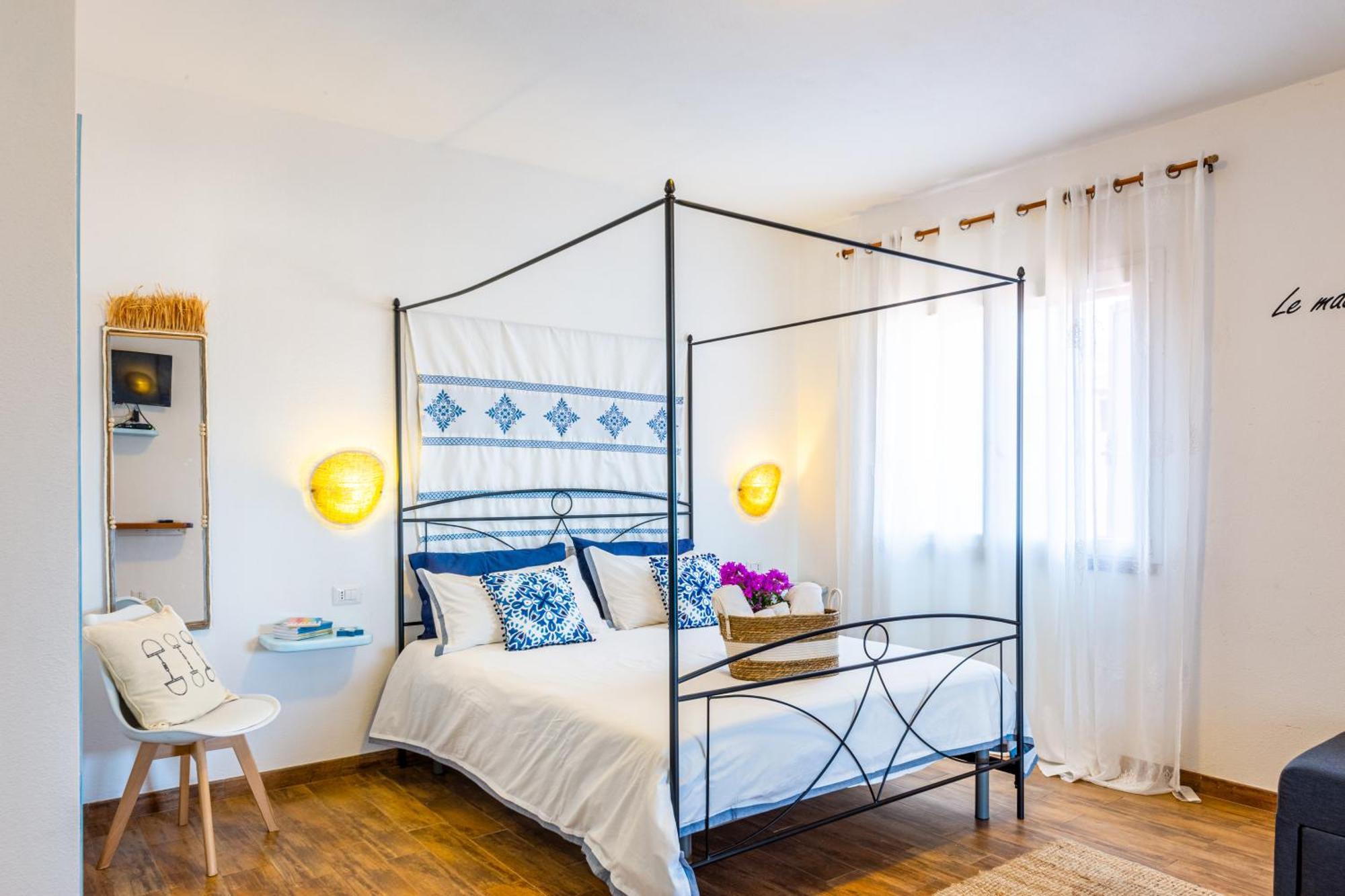 Le Maschere B&B Санта Тереза Галура Екстериор снимка