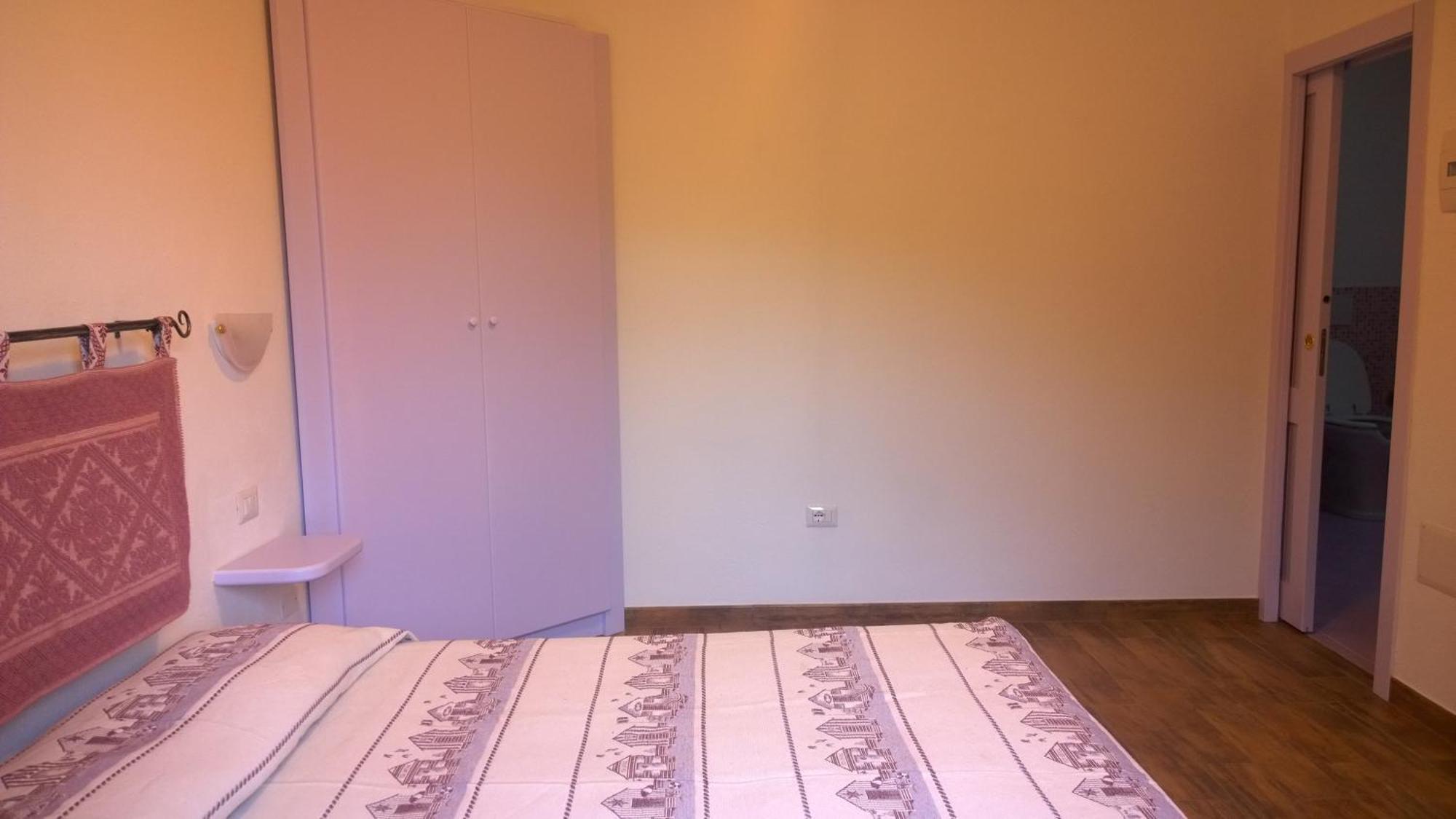 Le Maschere B&B Санта Тереза Галура Екстериор снимка