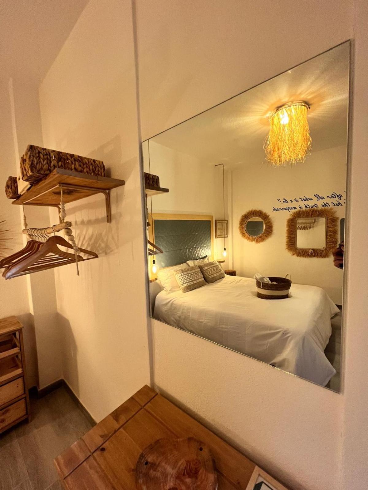 Le Maschere B&B Санта Тереза Галура Екстериор снимка
